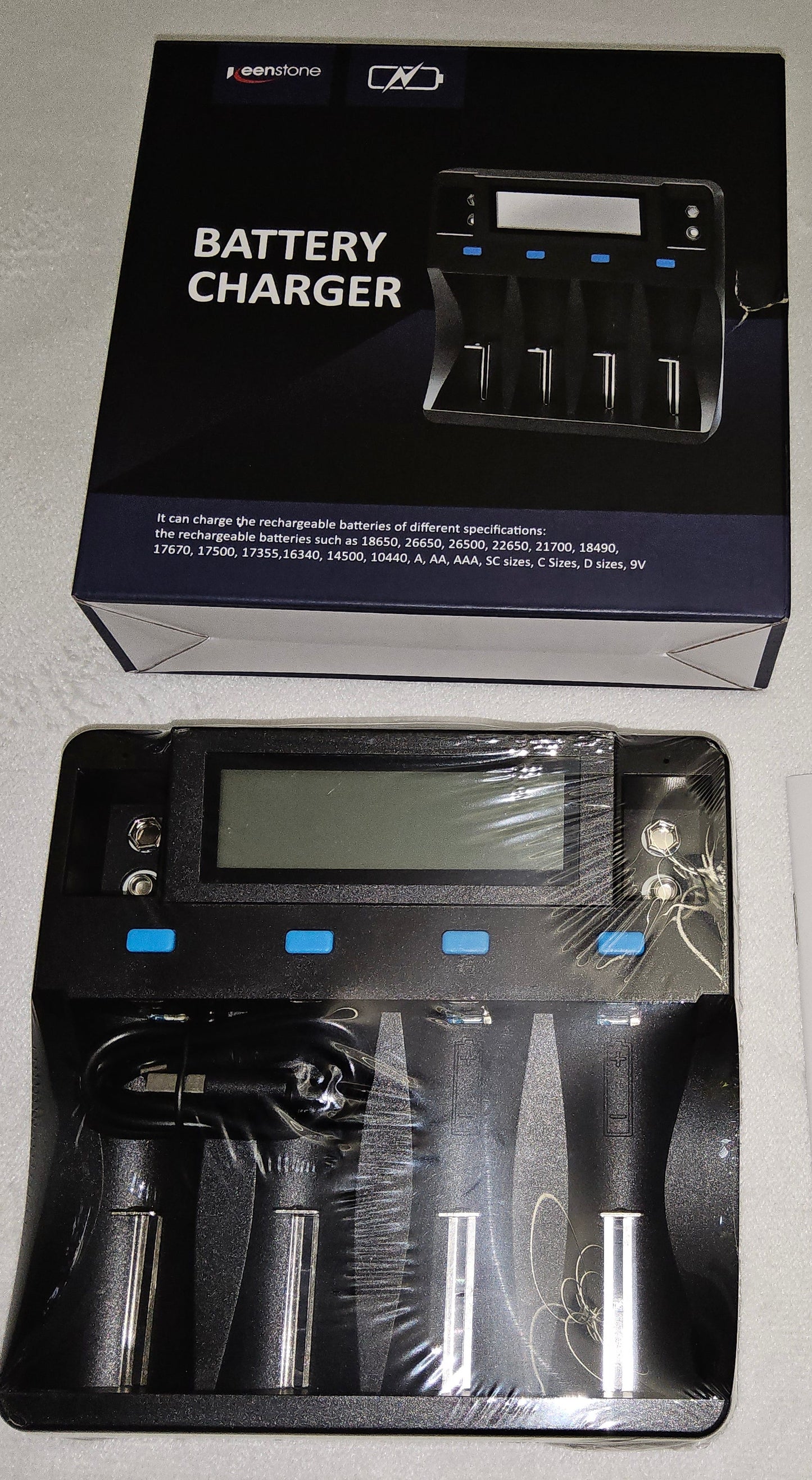 Ladegerät für alle gängigen Batterien