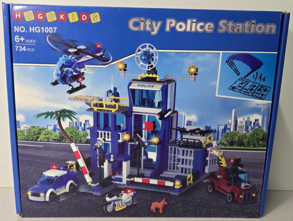 HOGOKIDS Polizeistation Bauspielzeug mit LED-Licht - 734-teiliges Bausteinset mit Hubschrauber, Motorrad, Fahrzeug, gepanzertem Auto
